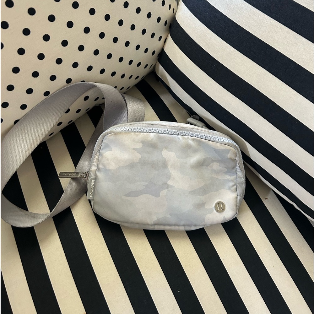 Lululemon Fanny Pack Rare Camo Starlight Light Blue
